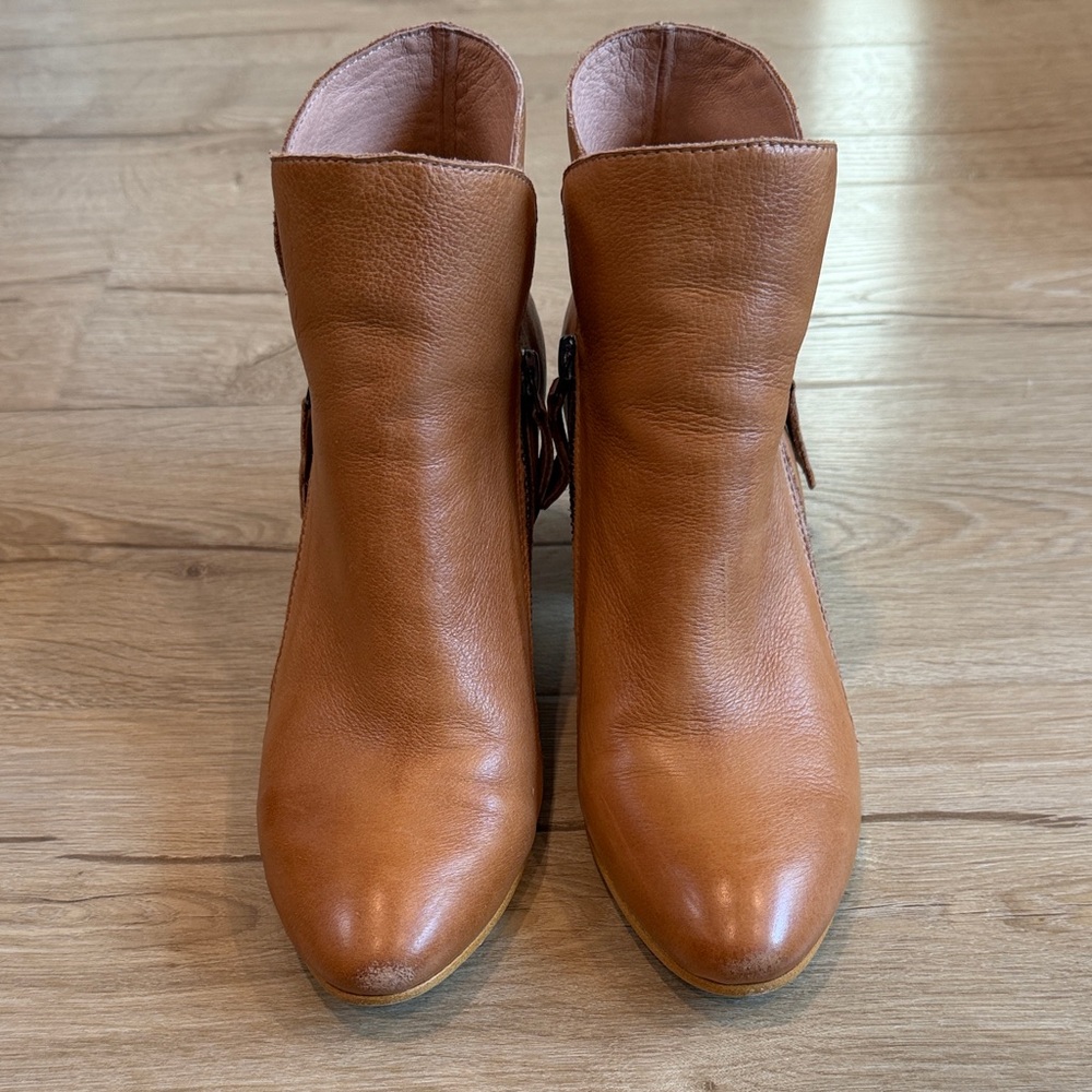 Silent D Uriah Tan Leather Ankle Booties - Women 38